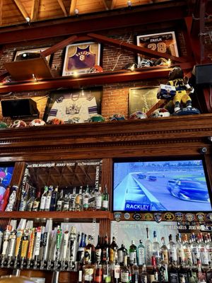 Legends Restaurant & Sports Bar by null