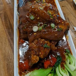 Dong Po Pork Elbow