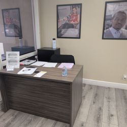 LifeStream Blood Bank - The desk