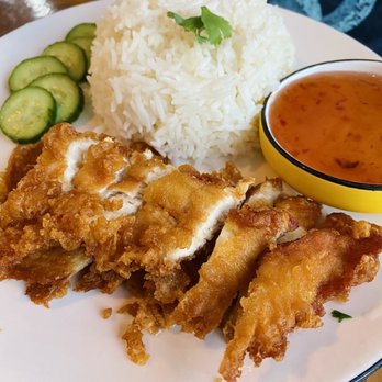 Plern Thai Cafe - Crispy chicken rice - Thai Near Me - Lake Forest, California Plern Thai Cafe - Crispy chicken rice - Thai Near Me - Lake Forest, California