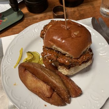 Carmella's Plates & Pints - Southern Fried Chicken Sandwich - Cocktail Bars Near Me - Pittsburgh, Pennsylvania