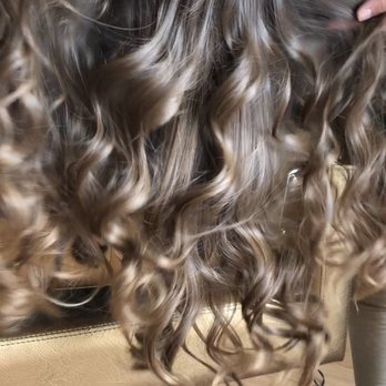 Nadeen Beauty Studio - Curly hair - Blow Dry/Out Services Near Me - Glendale, California Nadeen Beauty Studio - Curly hair - Blow Dry/Out Services Near Me - Glendale, California