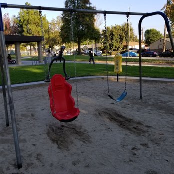 Anaconda Park - Swings - Parks Near Me - Whittier, California Anaconda Park - Swings - Parks Near Me - Whittier, California