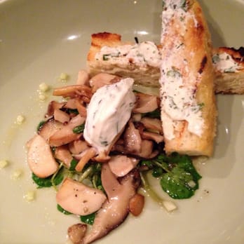 Ka'ana Kitchen - Hamakua mushrooms with chèvre cheese - Asian Fusion Near Me - Wailea, Hawaii