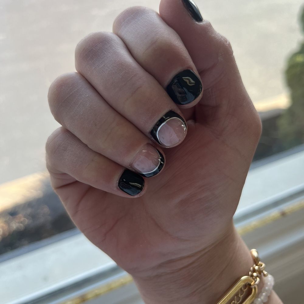 Gel manicure Gel manicure