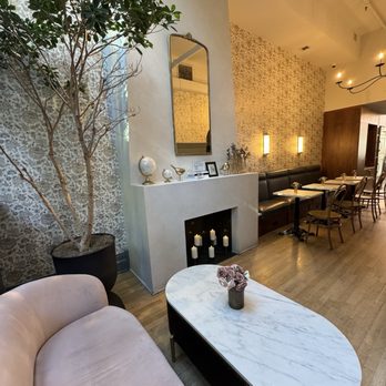 Café Crèmerie - Cafes Near Me - Chicago, Illinois