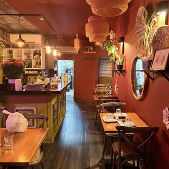 Thammada - Thai Near Me - Etobicoke, Ontario