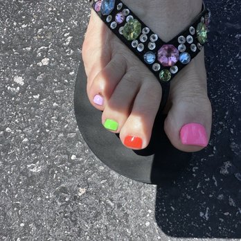 Cindy Nails Spa - Nancy did my toes - Nail Salons Near Me - Chatsworth, California