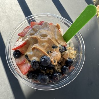 The Bowl - Pine Ridge - Berry Green with peanut butter - Juice Bars & Smoothies Near Me - Naples, Florida The Bowl - Pine Ridge - Berry Green with peanut butter - Juice Bars & Smoothies Near Me - Naples, Florida
