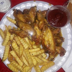 Allstarr Blitz - Mango habanero wings with fries!