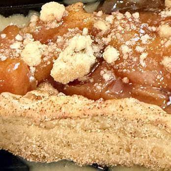 Burnt Bean- Seguin - Bourbon peach cobbler - Barbeque Near Me - Seguin, Texas Burnt Bean- Seguin - Bourbon peach cobbler - Barbeque Near Me - Seguin, Texas