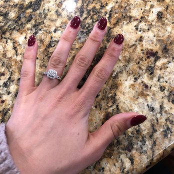 Luxury Nail Lounge - Nail Salons Near Me - Chamblee, Georgia