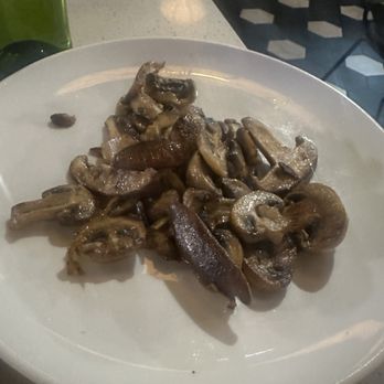 Dapper Dine & Lounge - Mushrooms - Cocktail Bars Near Me - Riverside, California