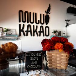 Mulukakao - All you need is love...and chocolate.