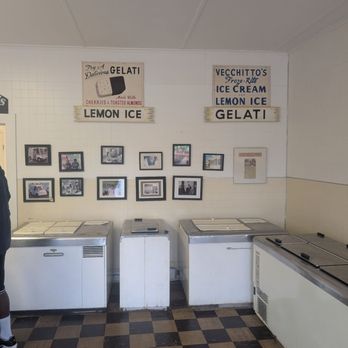 Vecchitto's Italian Ice - Ice Cream & Frozen Yogurt Near Me - Middletown, Connecticut