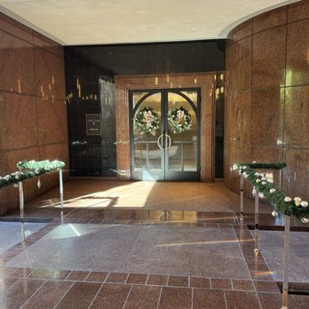 The Park Club - Beautiful entrance area - Social Clubs Near Me - Costa Mesa, California