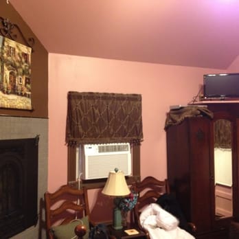 Rock Cottage Gardens - Unit #3 - Hotels Near Me - Eureka Springs, Arkansas