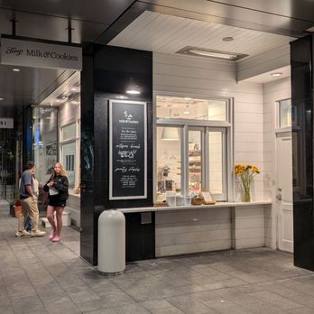 Tiny’s Milk & Cookies - Outside pickup area - Desserts Near Me - Houston, Texas