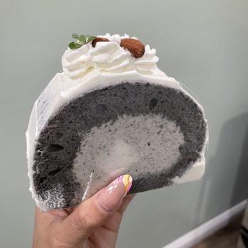 Motto Tea Cafe - Black Sesame Cake Roll - Bubble Tea Near Me - San Gabriel, California Motto Tea Cafe - Black Sesame Cake Roll - Bubble Tea Near Me - San Gabriel, California