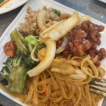 Asian Wok - My mixed plate of everything we got: 18. Shrimp Fried Rice, 42. Broccoli Beef, 21. Chicken Phad Thai Noodle, 25. Orange Chicken - Chinese Near Me - Rancho Cucamonga, California