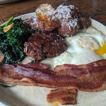 Esther's Kitchen - Proper breakfast - Italian Near Me - Las Vegas, Nevada