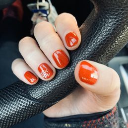 Holiday nails