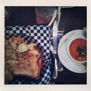 The Depot Tavern - the classic grilled cheese and basil tomato soup - American Near Me - Minneapolis, Minnesota The Depot Tavern - the classic grilled cheese and basil tomato soup - American Near Me - Minneapolis, Minnesota