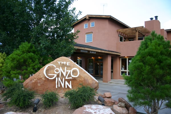 Gonzo Inn by null