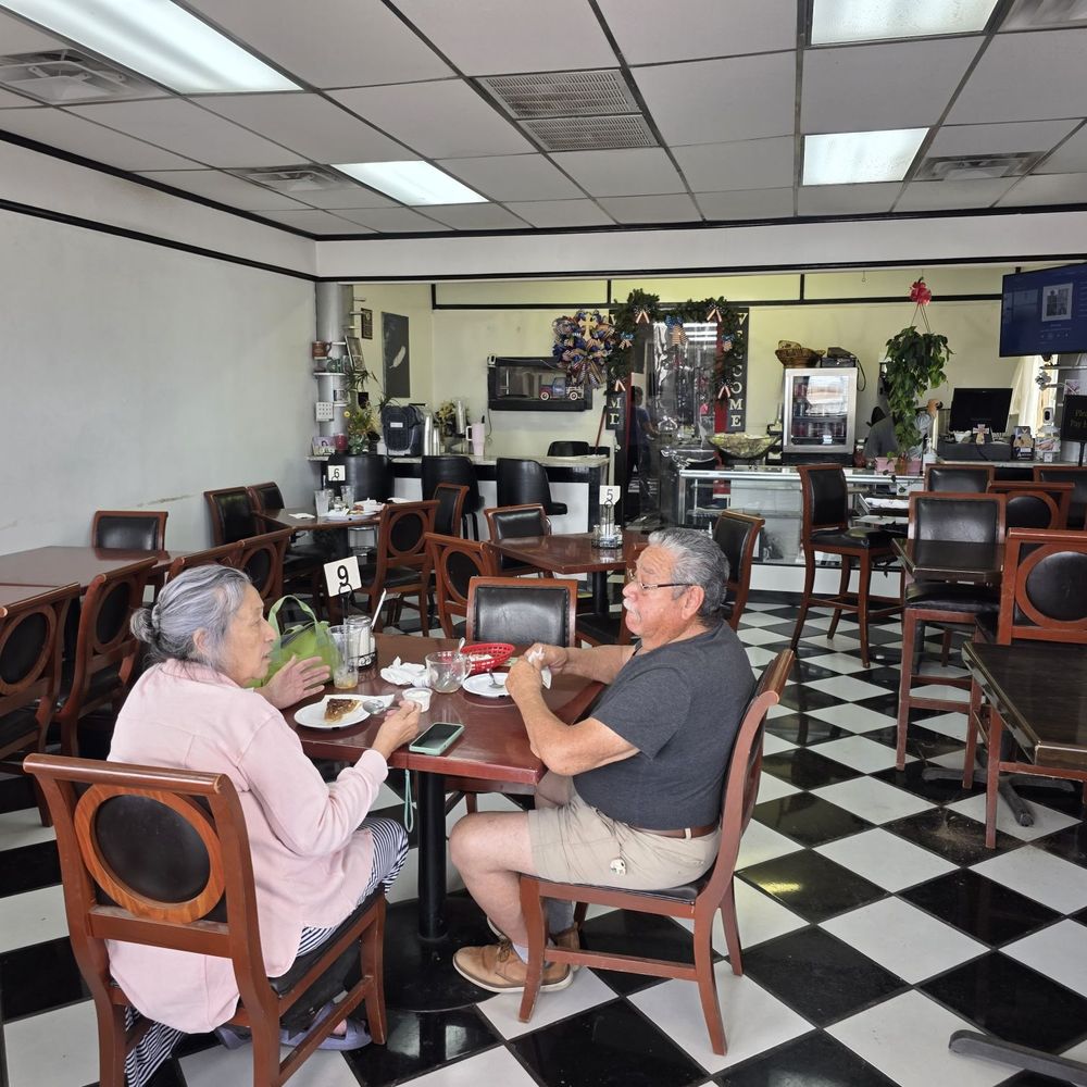 Broadway Cafe - Yes it's small, they offer an affordable menu and good food. - Seafood Near Me - Van Horn, Texas
