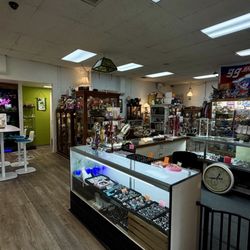 The Birdsnest - Collectibles and jewelry