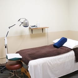 Jung's Acupuncture Center - San Clemente Chin's Acupuncture Center - Treatment Room
