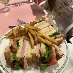 Draper's - Turkey club sandwich