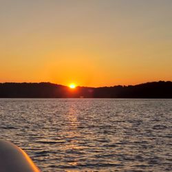 Lake Hartwell Boat Tours