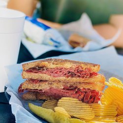 Sutton's Deli - Ruben sandwich