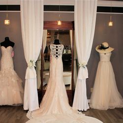 Regiss Bridal & Prom - Glasgow