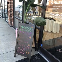 Blowouts And Bubbles - Outside of Salon