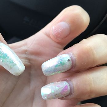 Lincoln Nails & Spa - This is from another technician that cost me about $35 about two weeks ago - Nail Salons Near Me - Venice, California