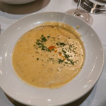 Tom Ham's Lighthouse - Clam chowder - Breakfast & Brunch Near Me - San Diego, California Tom Ham's Lighthouse - Clam chowder - Breakfast & Brunch Near Me - San Diego, California