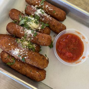 Thunderbolt Pizza - mozzarella sticks - Pizza Near Me - Long Beach, California Thunderbolt Pizza - mozzarella sticks - Pizza Near Me - Long Beach, California