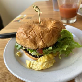Koko Head Cafe - Egg Handwich - Breakfast & Brunch Near Me - Honolulu, Hawaii