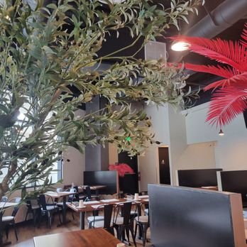 Venice Beach - Inside - Seafood Near Me - Buena Park, California Venice Beach - Inside - Seafood Near Me - Buena Park, California