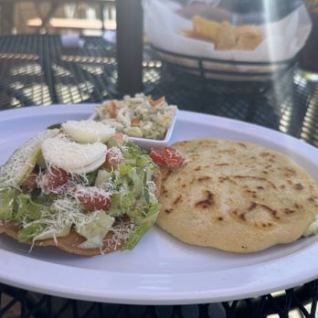 Gloria's Pupuseria - Papusa and Salvadoran Enchilada - Food Trucks Near Me - Staunton, Virginia Gloria's Pupuseria - Papusa and Salvadoran Enchilada - Food Trucks Near Me - Staunton, Virginia