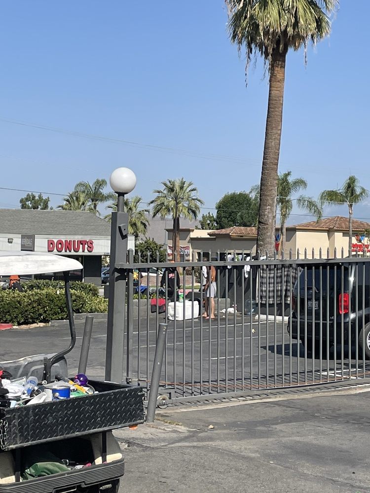 BERKDALE APARTMENTS 56 Photos & 70 Reviews 1234 W Blaine St