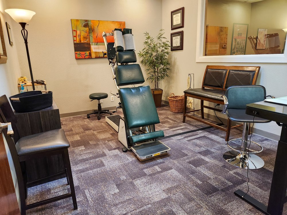 LOOMIS CHIROPRACTIC Updated September 2024 21 Reviews 3853 Taylor