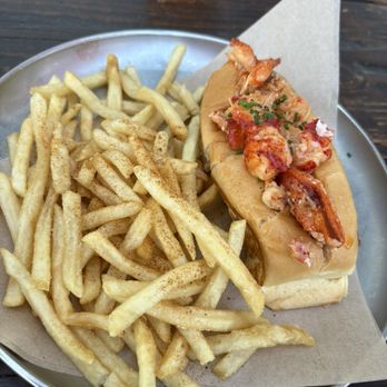 The Albright - Lobster Roll- Connecticut Style - Seafood Near Me - Santa Monica, California The Albright - Lobster Roll- Connecticut Style - Seafood Near Me - Santa Monica, California