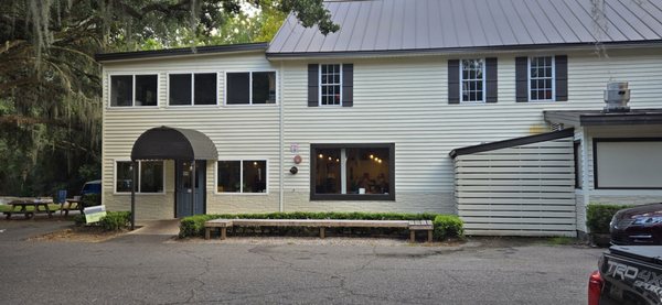 Seaside Bar & Grill by null