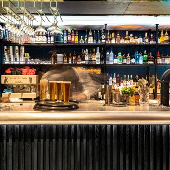 VQ Euston - Diners Near Me - London, XGL