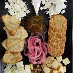 Lynchburg Beer Cellar - Cheese plate