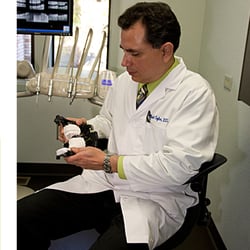 Alberto Taylor, DDS