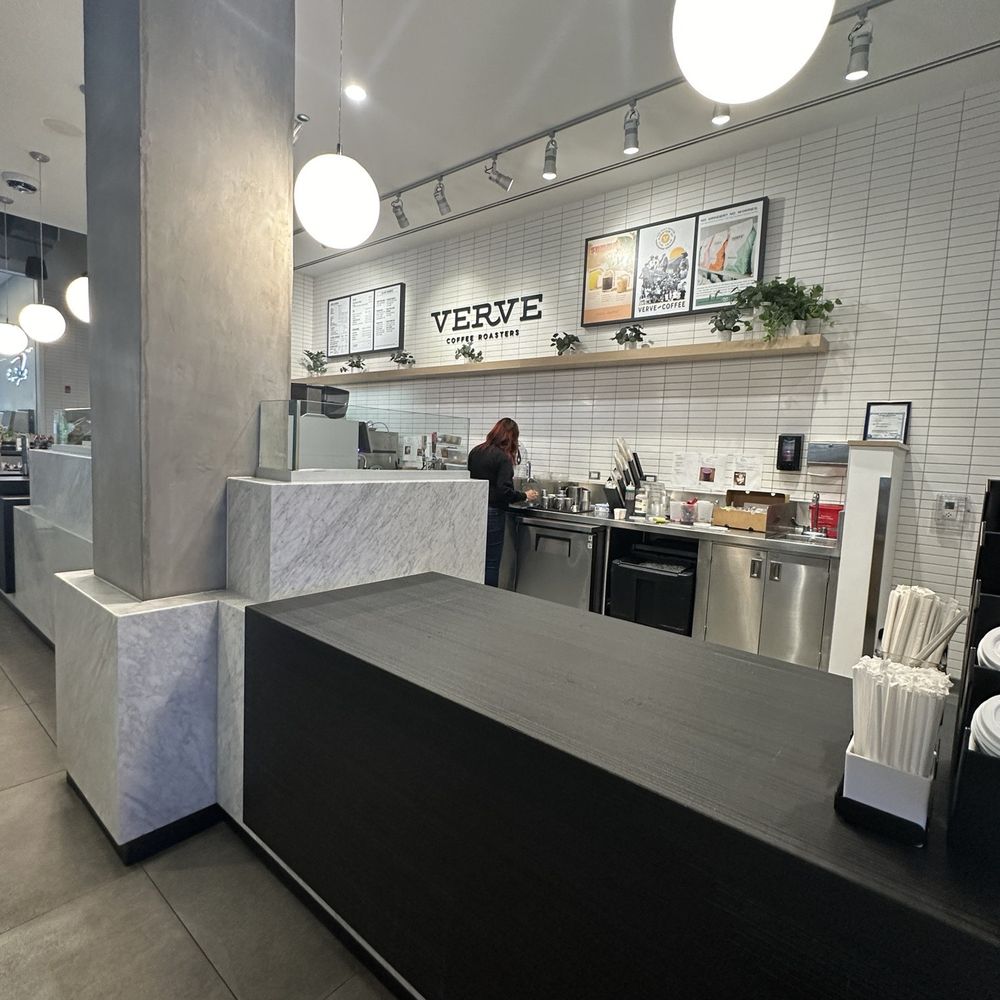 Capital One Café - Banks & Credit Unions Near Me - Chicago, Illinois